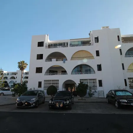 Salty Holidays Flat شقة جويا